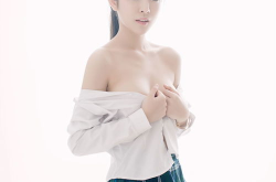 周妍希浴身,探寻东方女性的优雅与魅力