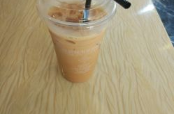 奶茶店小姐姐吃的甜品,揭秘她钟爱的甜品世界